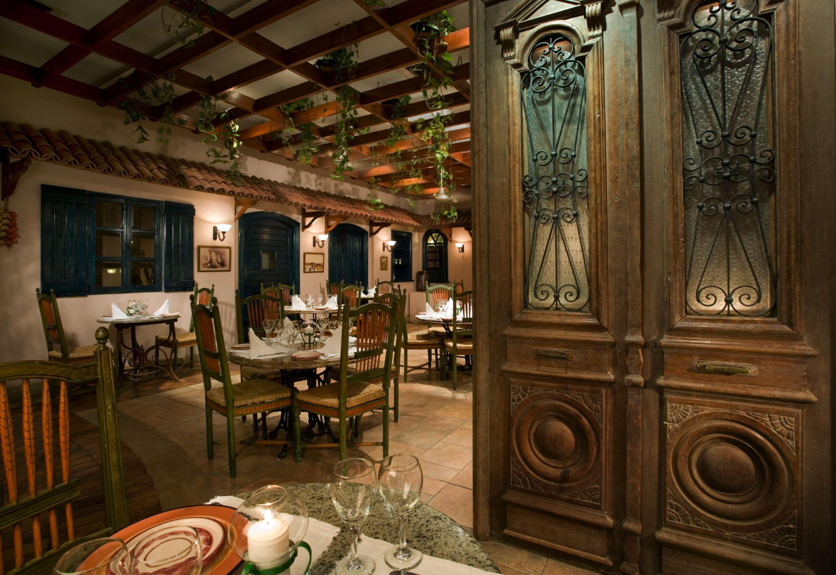 فندق ستيجنبرجر النيل الأقصر المطعم الصورة Interior of the restaurant