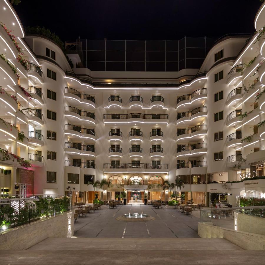 فندق ستيجنبرجر النيل الأقصر المظهر الخارجي الصورة The hotel's courtyard