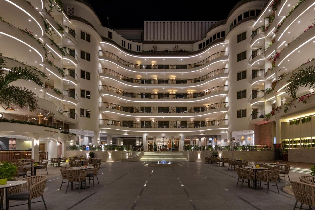 فندق ستيجنبرجر النيل الأقصر المظهر الخارجي الصورة The hotel's courtyard