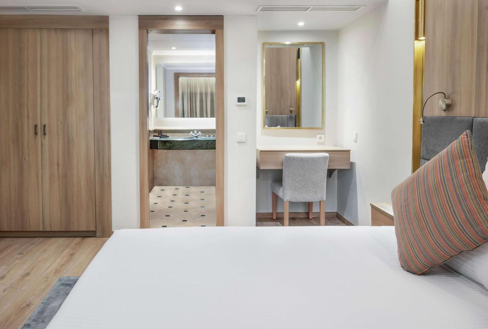 فندق ستيجنبرجر النيل الأقصر المظهر الخارجي الصورة A room at the hotel