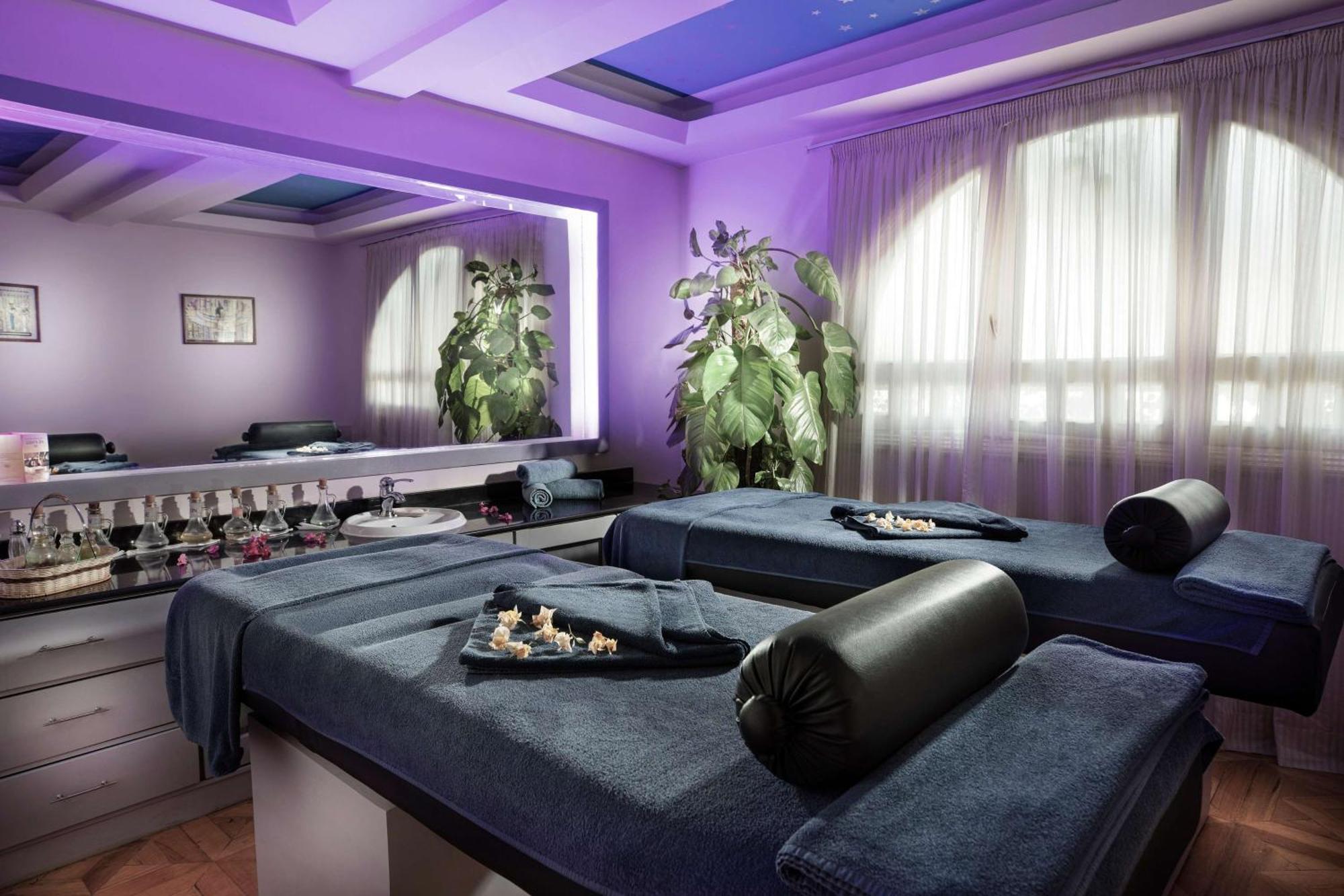 فندق ستيجنبرجر النيل الأقصر المظهر الخارجي الصورة A spa in a hotel