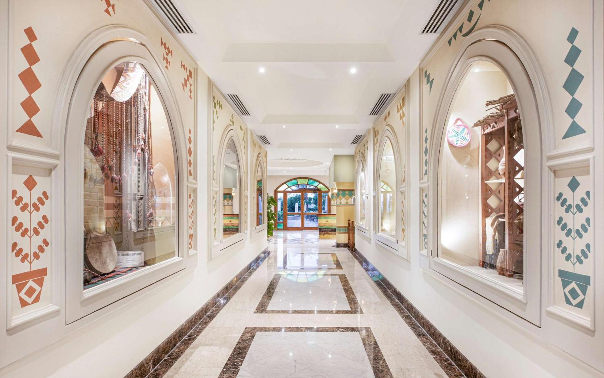 فندق ستيجنبرجر النيل الأقصر المظهر الخارجي الصورة The interior of the hotel